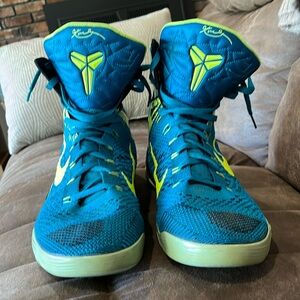 Kobe 9 high perspective Sz 13